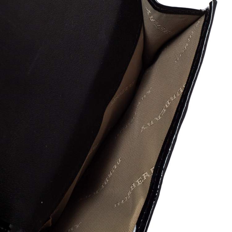 Pre Owned Burberry Black/Beige PVC and Patent Leather Penrose Compact Wallet