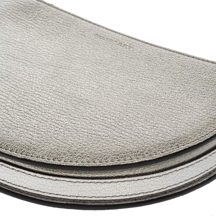 Pre Owned Burberry Silver Foil Leather Pecan Chain Strap Shoulder Bag