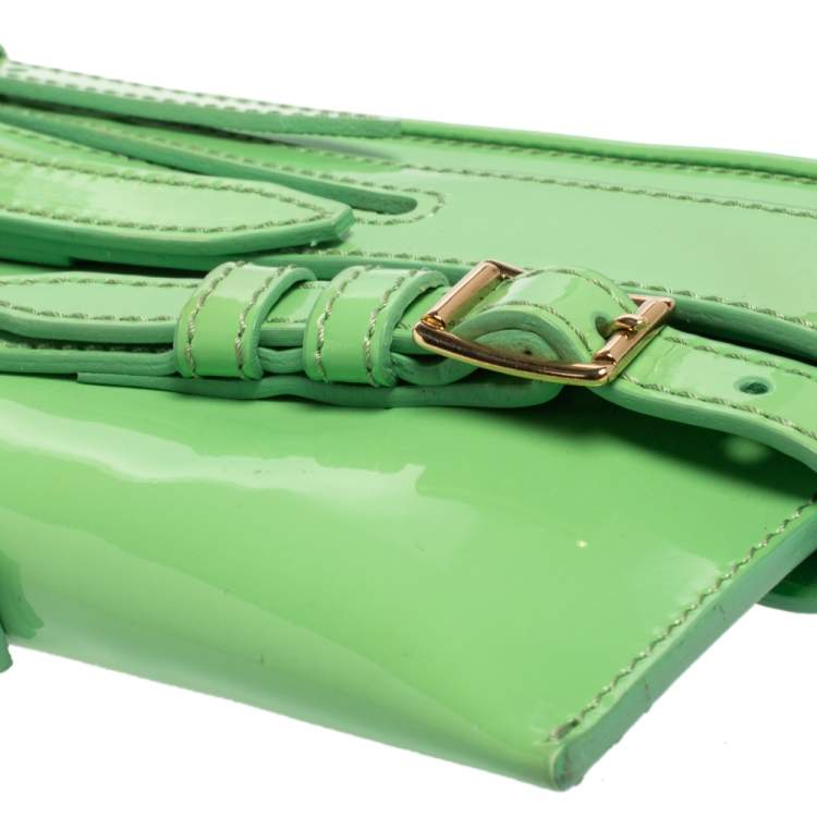 Pre Owned Burberry Green Patent Leather Bridle Parmoor Clutch Bag
