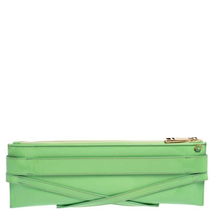 Pre Owned Burberry Green Patent Leather Bridle Parmoor Clutch Bag