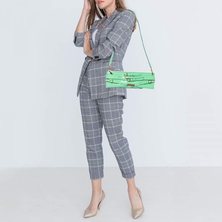 Pre Owned Burberry Green Patent Leather Bridle Parmoor Clutch Bag