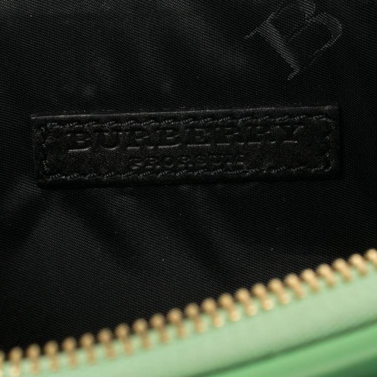 Pre Owned Burberry Green Patent Leather Bridle Parmoor Clutch