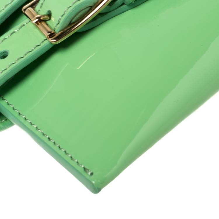 Pre Owned Burberry Green Patent Leather Bridle Parmoor Clutch