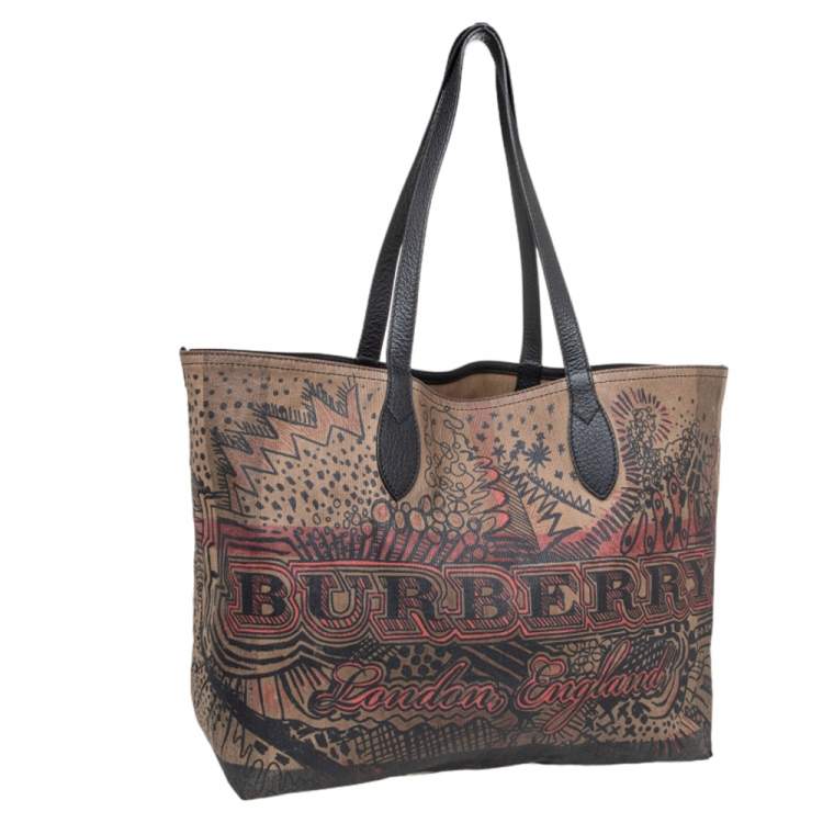 مملوكة مسبقًا Burberry Brown Classic Canvas Medium Reversible Doodle Shopper Tote