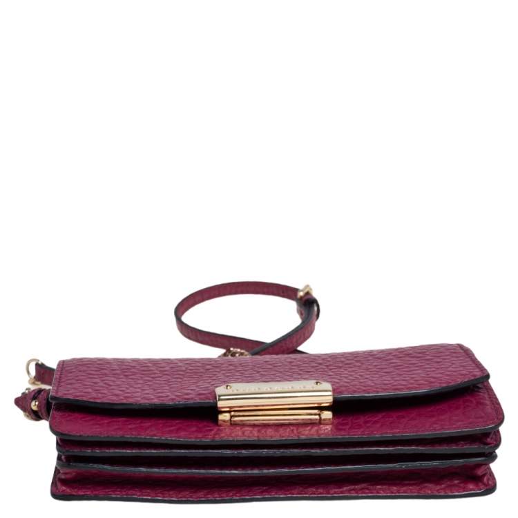 مملوكة مسبقًا Burberry Burgundy Leather Madison Wallet on Chain
