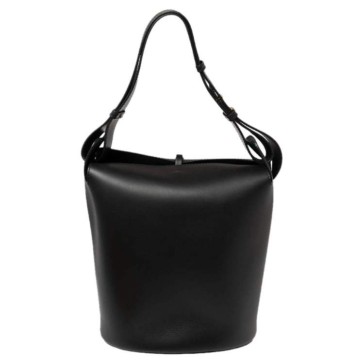 Pre Owned Burberry Black Leather Large Bucket Bag
