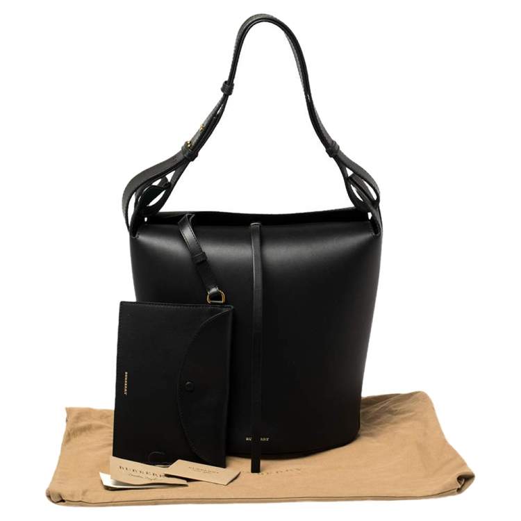 Pre Owned Burberry Black Leather Large Bucket Bag
