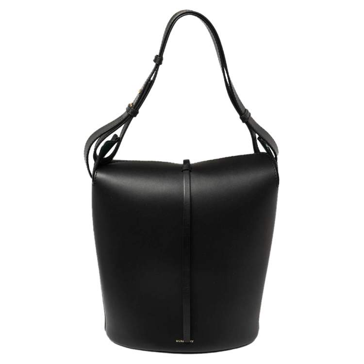Pre Owned Burberry Black Leather Large Bucket Bag