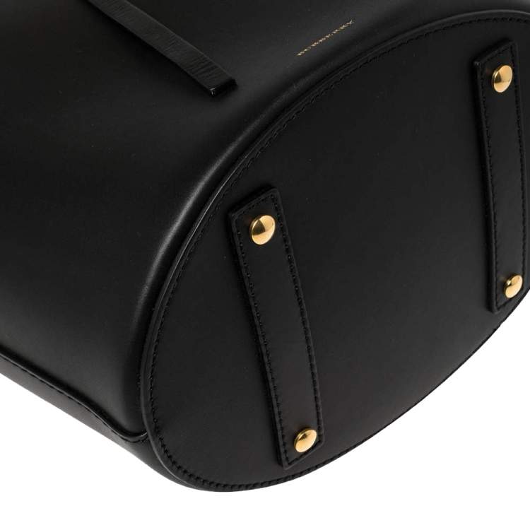 Pre Owned Burberry Black Leather Large Bucket Bag