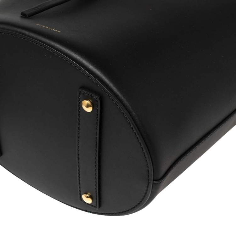 Pre Owned Burberry Black Leather Large Bucket Bag