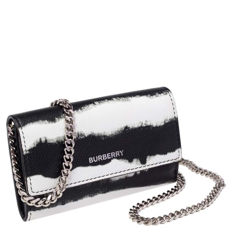 Pre Owned Burberry Black/White Leather Card Case On Detachable Chain