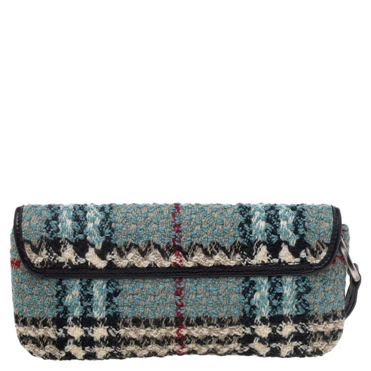 Pre Owned Burberry Blue Nova Check Wool Wristlet
