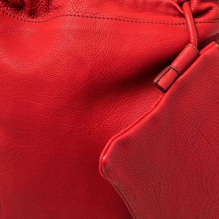 Pre Owned Burberry Red Pebbled Leather Drawstring Sling Backpack
