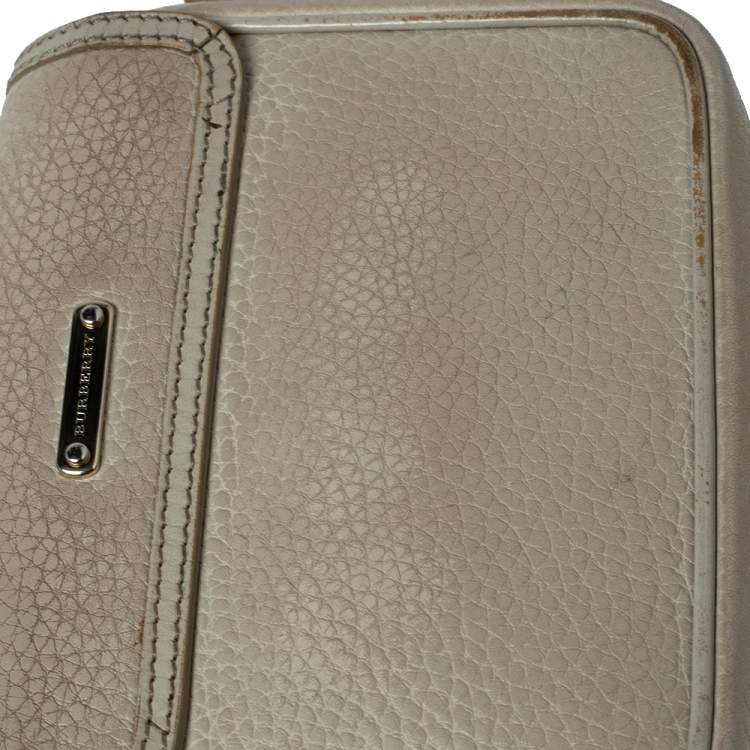 Pre Owned Burberry Beige Leather Tassel Crossbody Bag