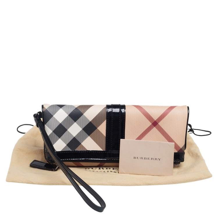 Pre Owned Burberry Black/Beige Nova Check Coated Canvas and Patent Leather Foldover Clutch