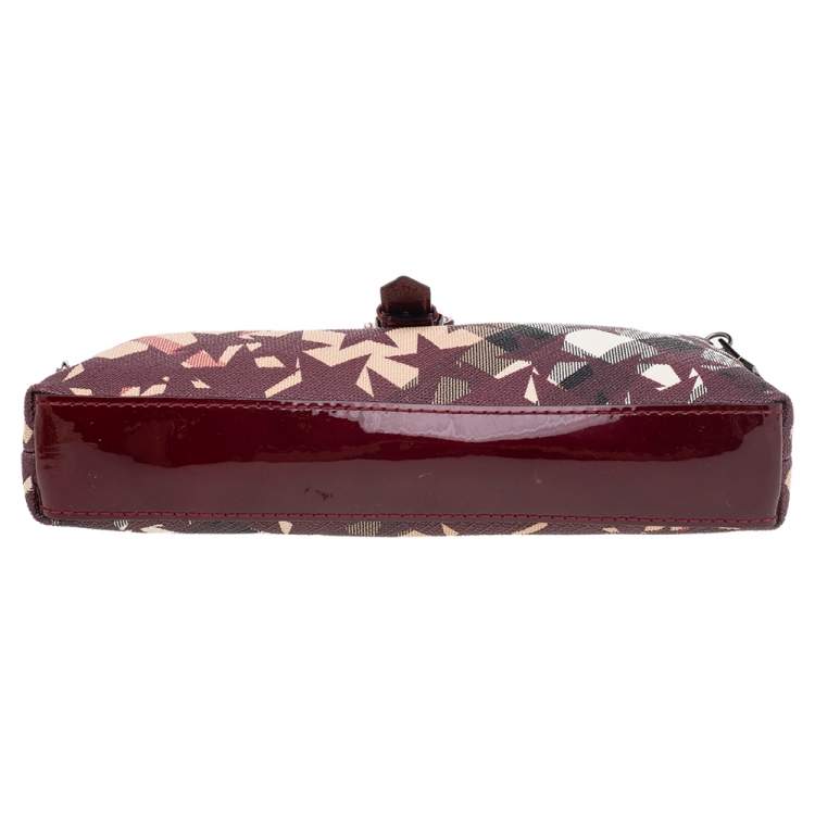 Pre Owned Burberry Burgundy/Beige Nova Check Coated Canvas And Patent Leather Stars Zip Wristlet
