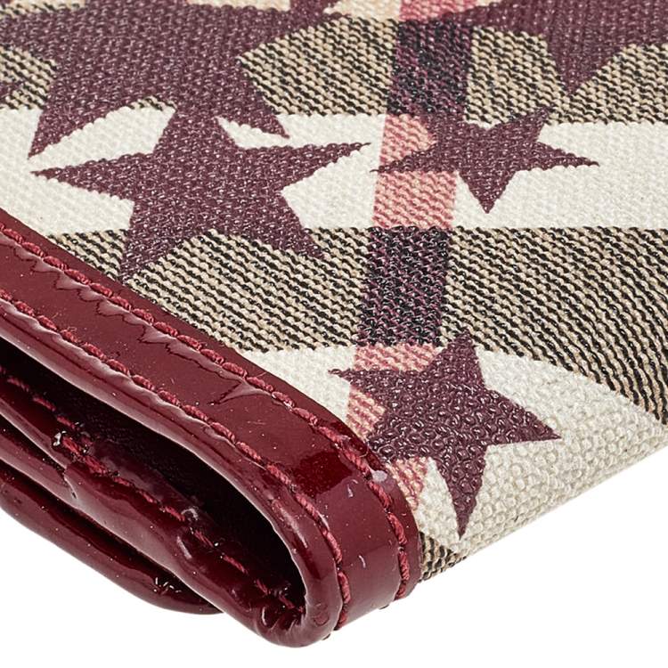 Pre Owned Burberry Beige/Burgundy Nova Check Stars Printed Coated Canvas And Patent Leather Compact Wallet