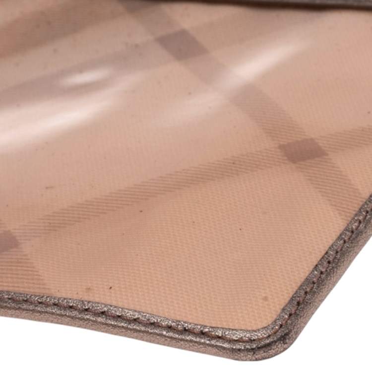 Pre Owned Burberry Metallic Gold/Beige Transparent PVC and Leather Trim Wristlet Clutch