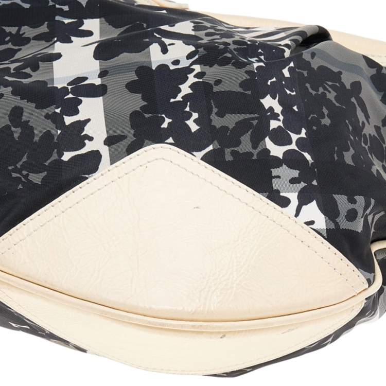 Pre Owned Burberry Black/Cream Floral Beat Check Nylon and Patent Leather Small Foley Hobo