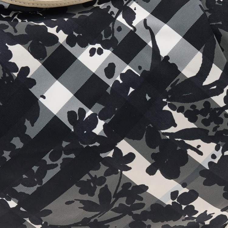 Pre Owned Burberry Black/Cream Floral Beat Check Nylon and Patent Leather Small Foley Hobo