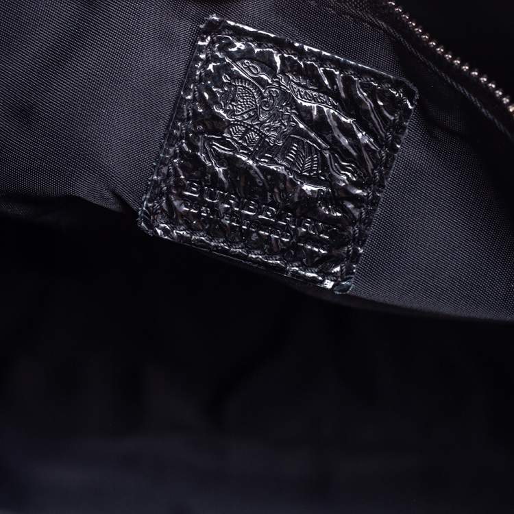 مملوكة مسبقًا Burberry Black Beat Check Nylon And Patent Leather Small Lowry Tote