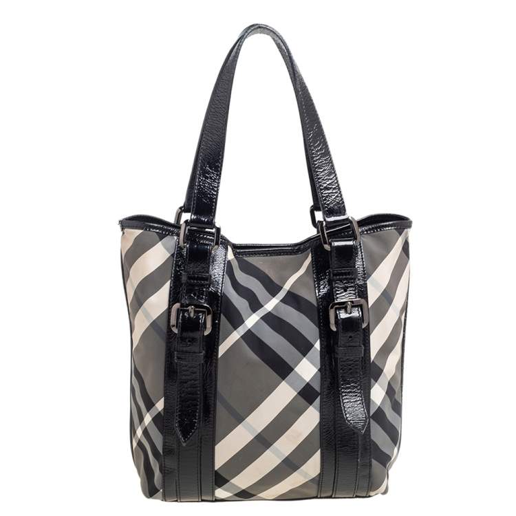مملوكة مسبقًا Burberry Black Beat Check Nylon And Patent Leather Small Lowry Tote