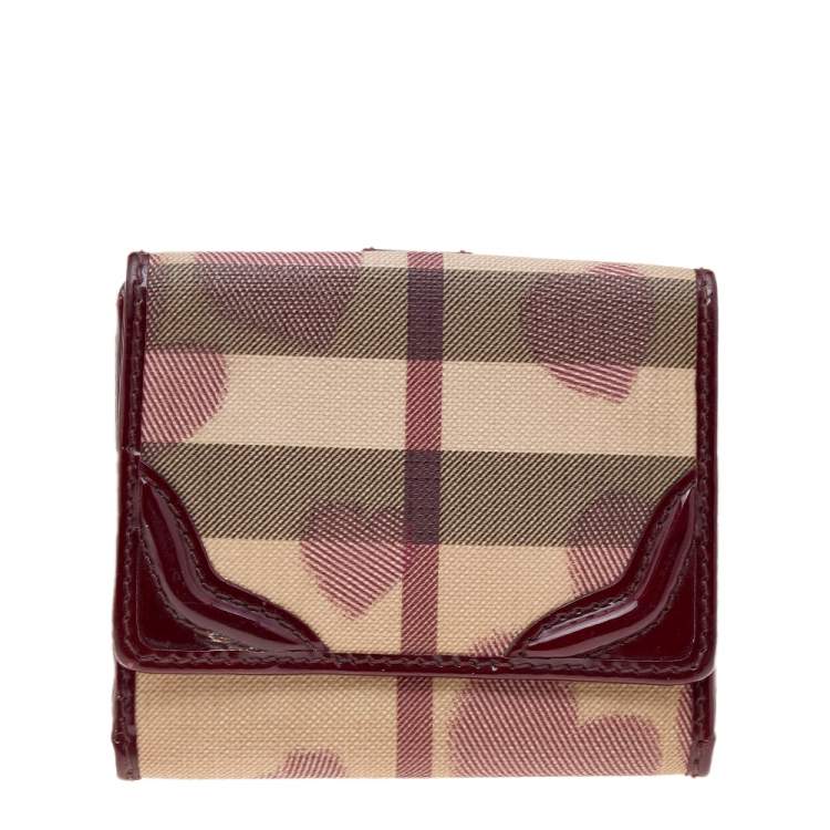 Pre Owned Burberry Burgundy/Beige Nova Check PVC And Patent Leather Heart Compact Wallet
