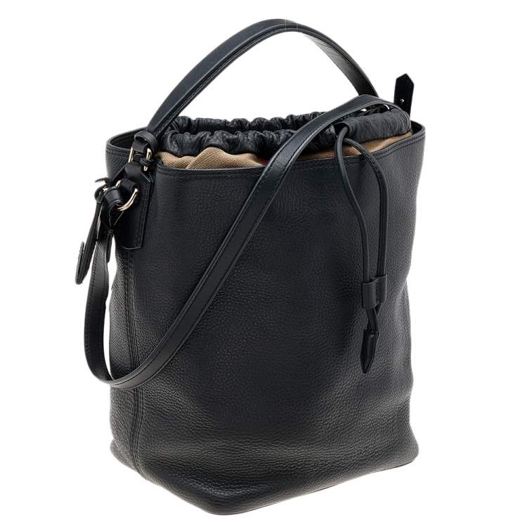 Pre Owned Burberry Black Leather Susanna Bucket Bag
