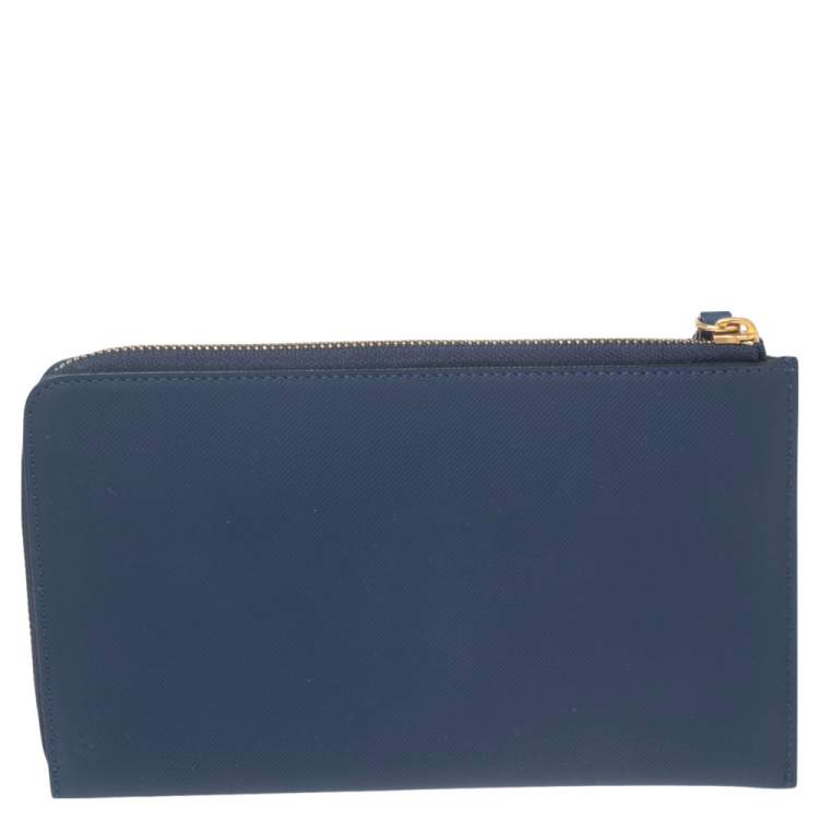 مملوكة مسبقًا Burberry Navy Blue Leather Zip Around Wristlet Clutch