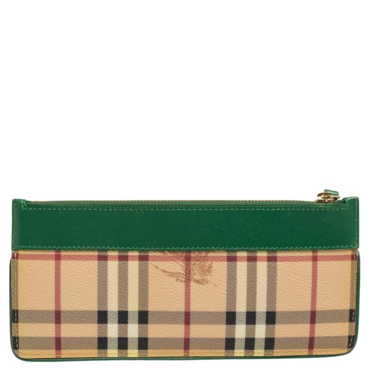 Pre Owned Burberry Beige/Green Haymarket Check PVC and Leather Wristlet Clutch
