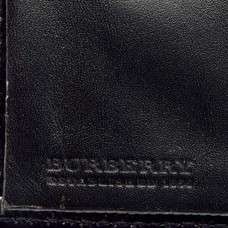 Pre Owned Burberry Black/Grey Beat Check Nylon And Patent Leather Penrose Compact Wallet
