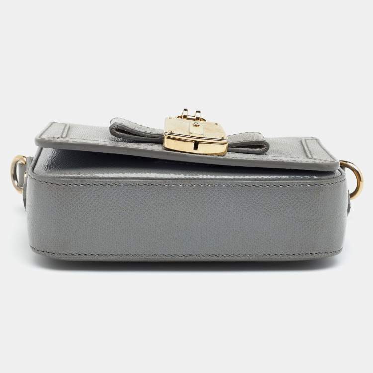 Pre Owned Burberry Grey Patent Leather Berkeley Crossbody Bag