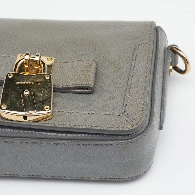 Pre Owned Burberry Grey Patent Leather Berkeley Crossbody Bag