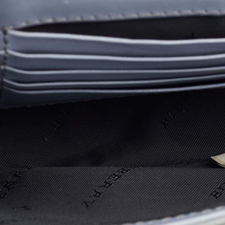 Pre Owned Burberry Grey Patent Leather Berkeley Crossbody Bag