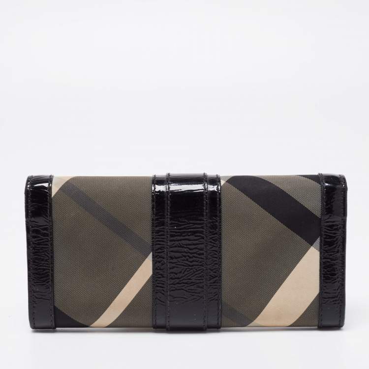 Pre Owned Burberry Black Beat Check Nylon and Patent Leather Penrose Continental Wallet