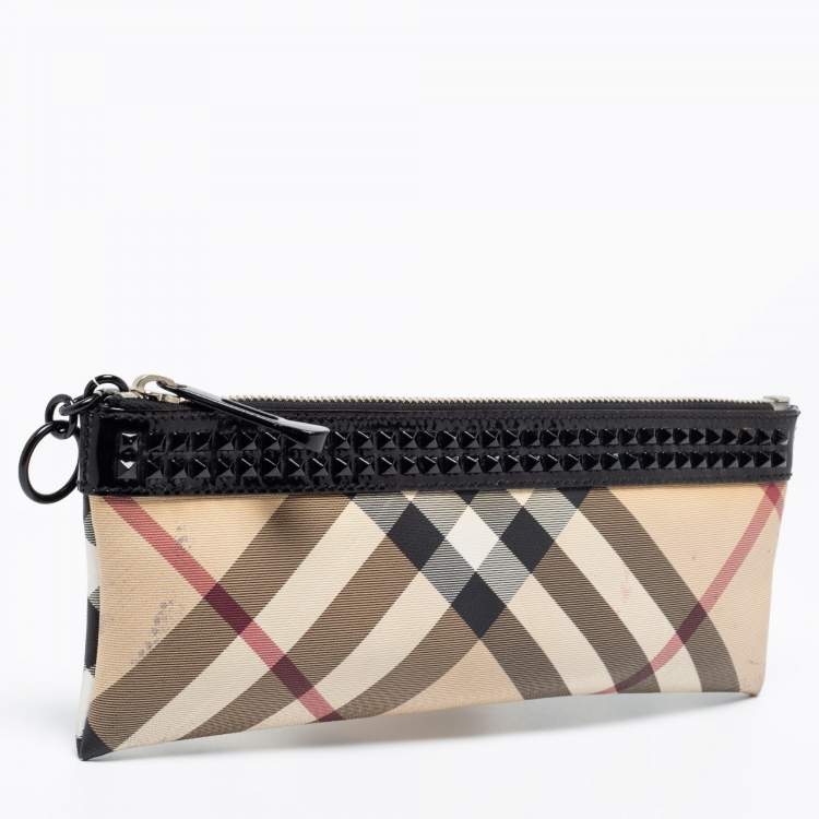 Pre Owned Burberry Beige/Black Nova Check PVC and Patent Leather Studded Wristlet Clutch