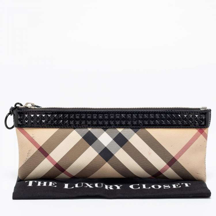 Pre Owned Burberry Beige/Black Nova Check PVC and Patent Leather Studded Wristlet Clutch