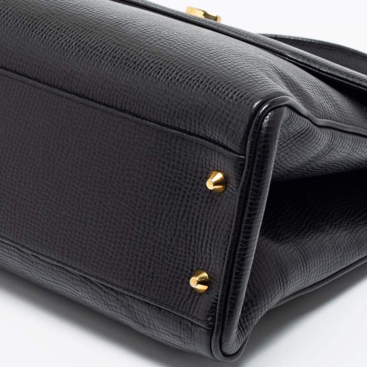 Pre Owned Burberry Black Leather Vintage Top Handle Bag