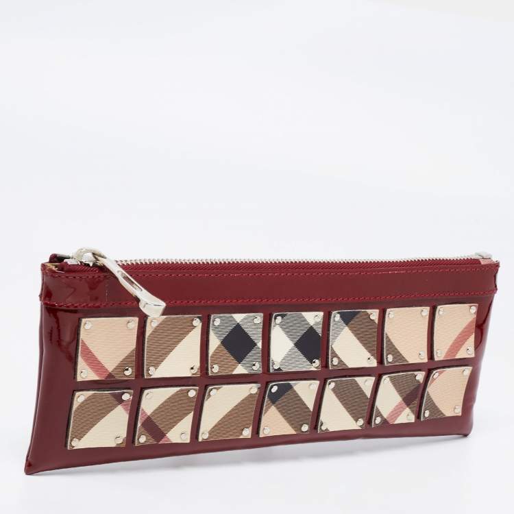 Pre Owned Burberry Burgundy/Beige Super Nova Check PVC and Patent Leather Wristlet Clutch
