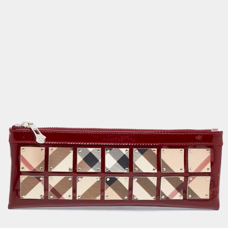 Pre Owned Burberry Burgundy/Beige Super Nova Check PVC and Patent Leather Wristlet Clutch