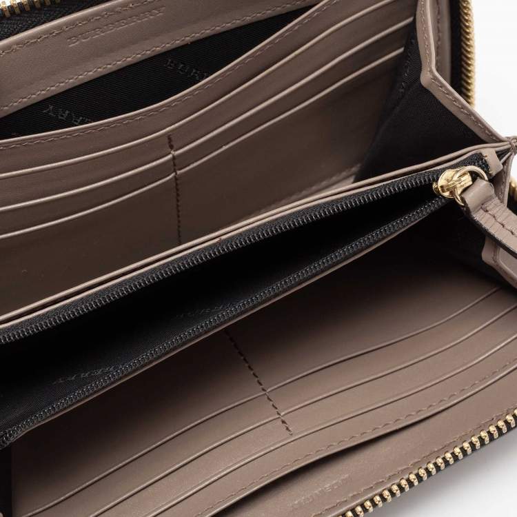 Pre Owned Burberry Dark Beige Leather Zip Around Wallet