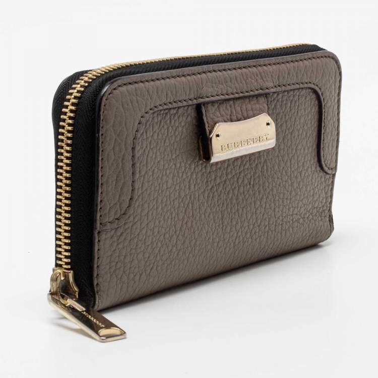 Pre Owned Burberry Dark Beige Leather Zip Around Wallet