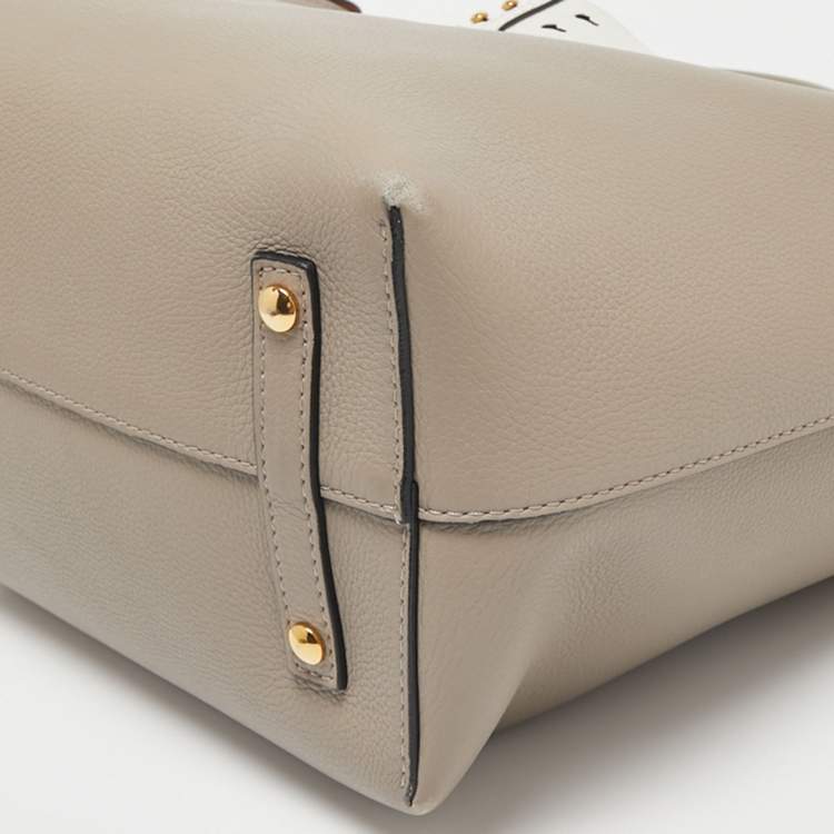 Pre Owned Burberry Grey/White Grained Leather Medium Belt Tote