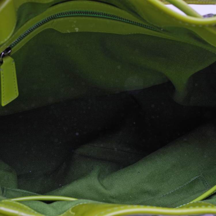 Pre Owned Burberry Beige/Green PVC and Patent Leather Drawstring Tote