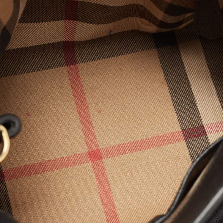 Pre Owned Burberry Black Grained Leather Small Buckle Tote