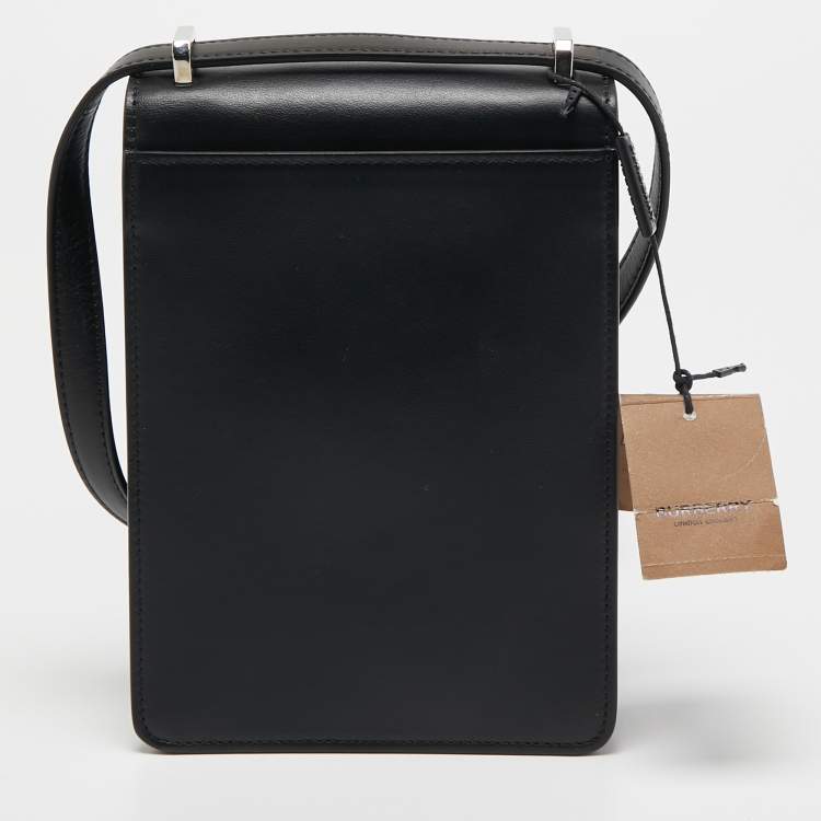 Pre Owned Burberry Black Leather Robin Crossbody Bag