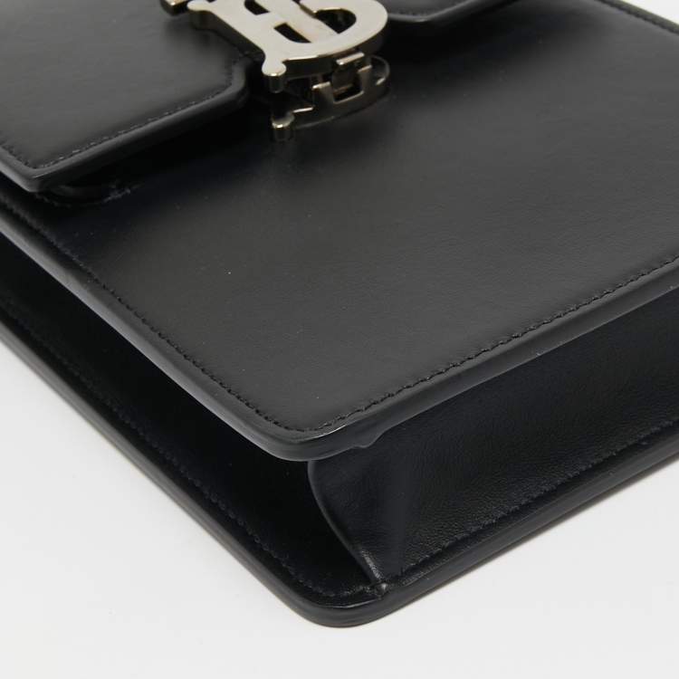 Pre Owned Burberry Black Leather Robin Crossbody Bag