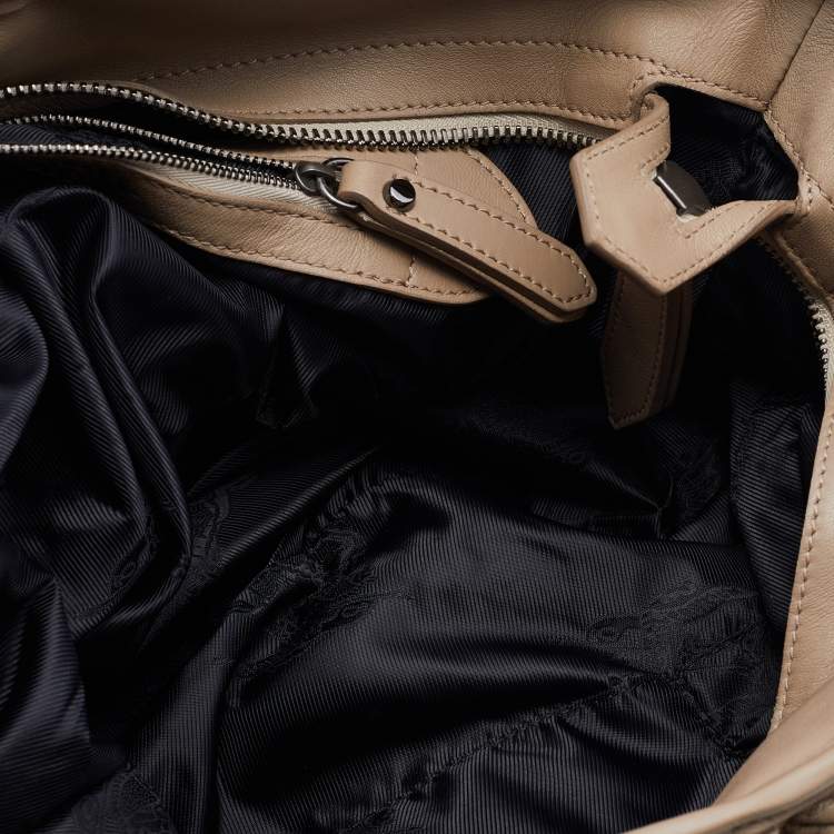 Pre Owned Burberry Beige Ruffled Leather Lowry Tote