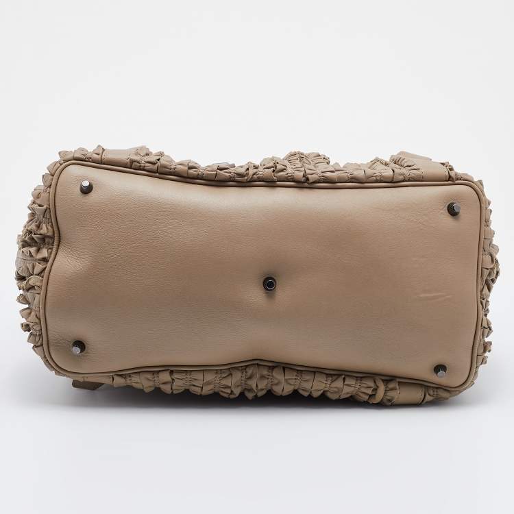 Pre Owned Burberry Beige Ruffled Leather Lowry Tote