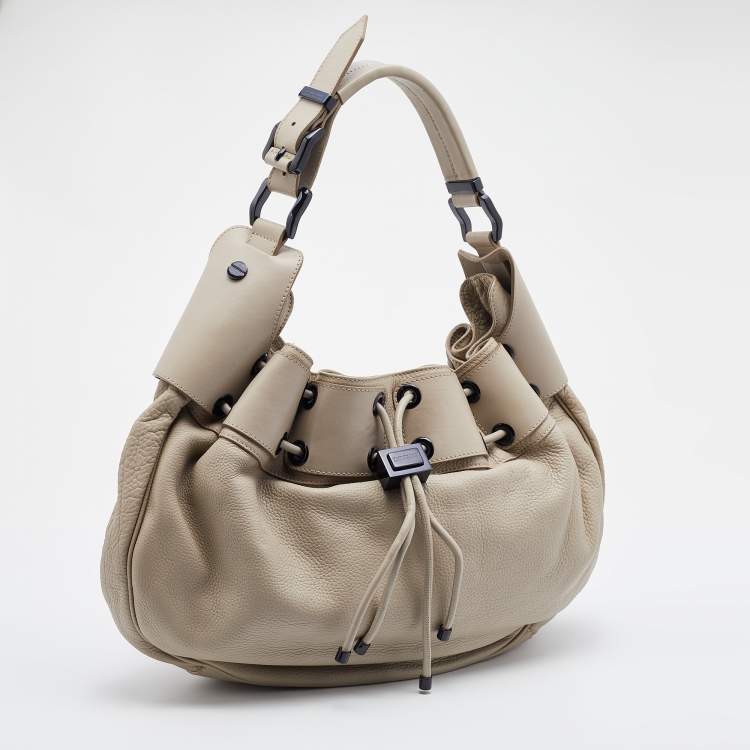 Pre Owned Burberry Light Beige Leather Drawstring Warrior Hobo